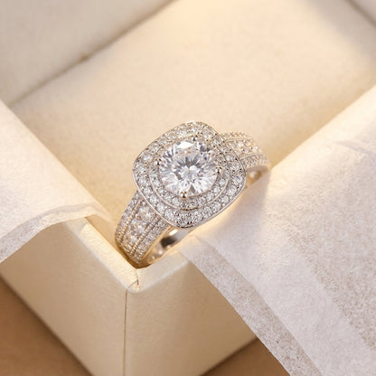 Elegant Climbing Diamonds Ring