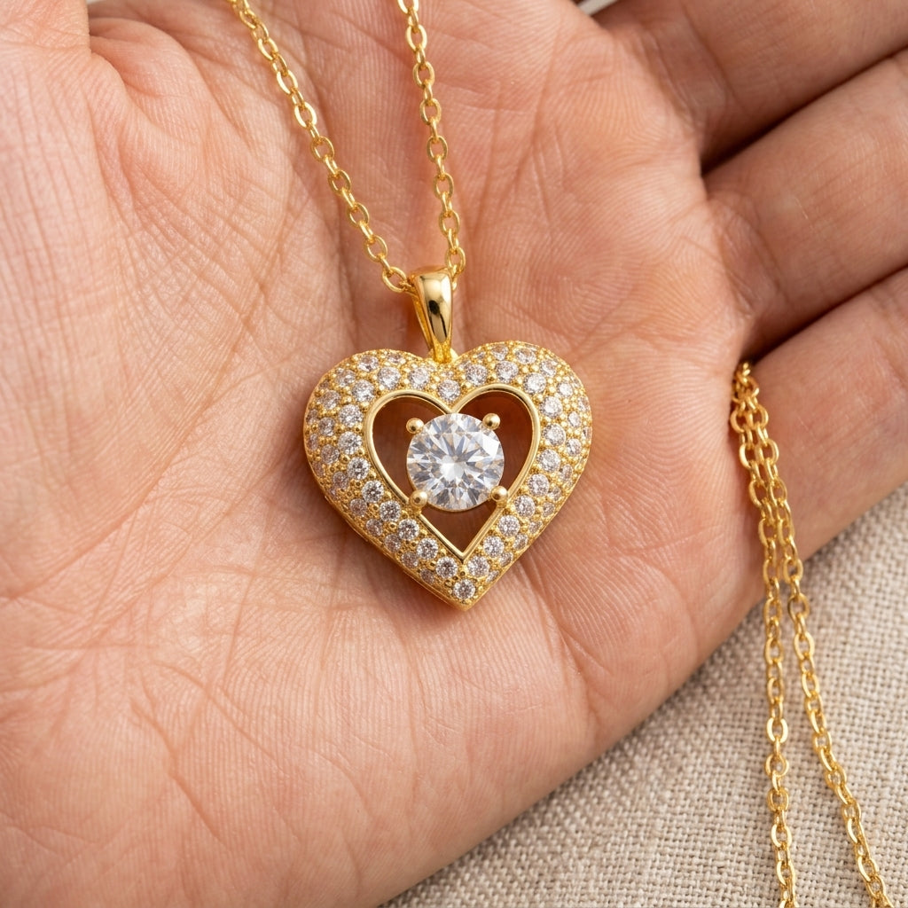 Zircon Center Heart Necklace
