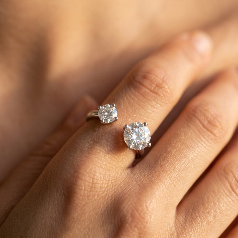 Elegant Toi et Moi Ring